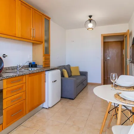 דירה Cozy Downtown By Unique Hosts *